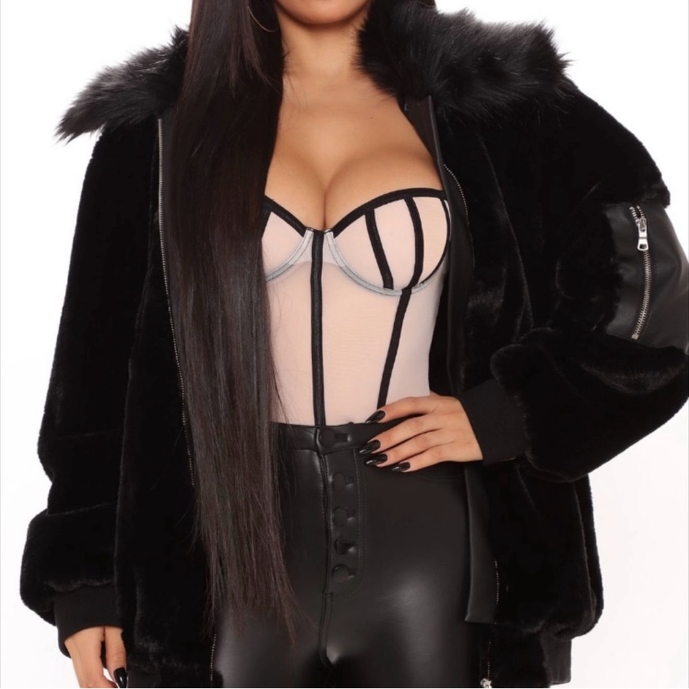 Fashion Nova High Status Faux Fur Oversized Bomber — Black XS